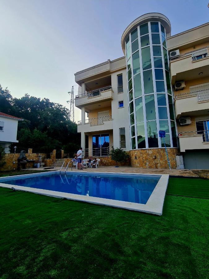 Kopernikus Apartments Улцин Екстериор снимка