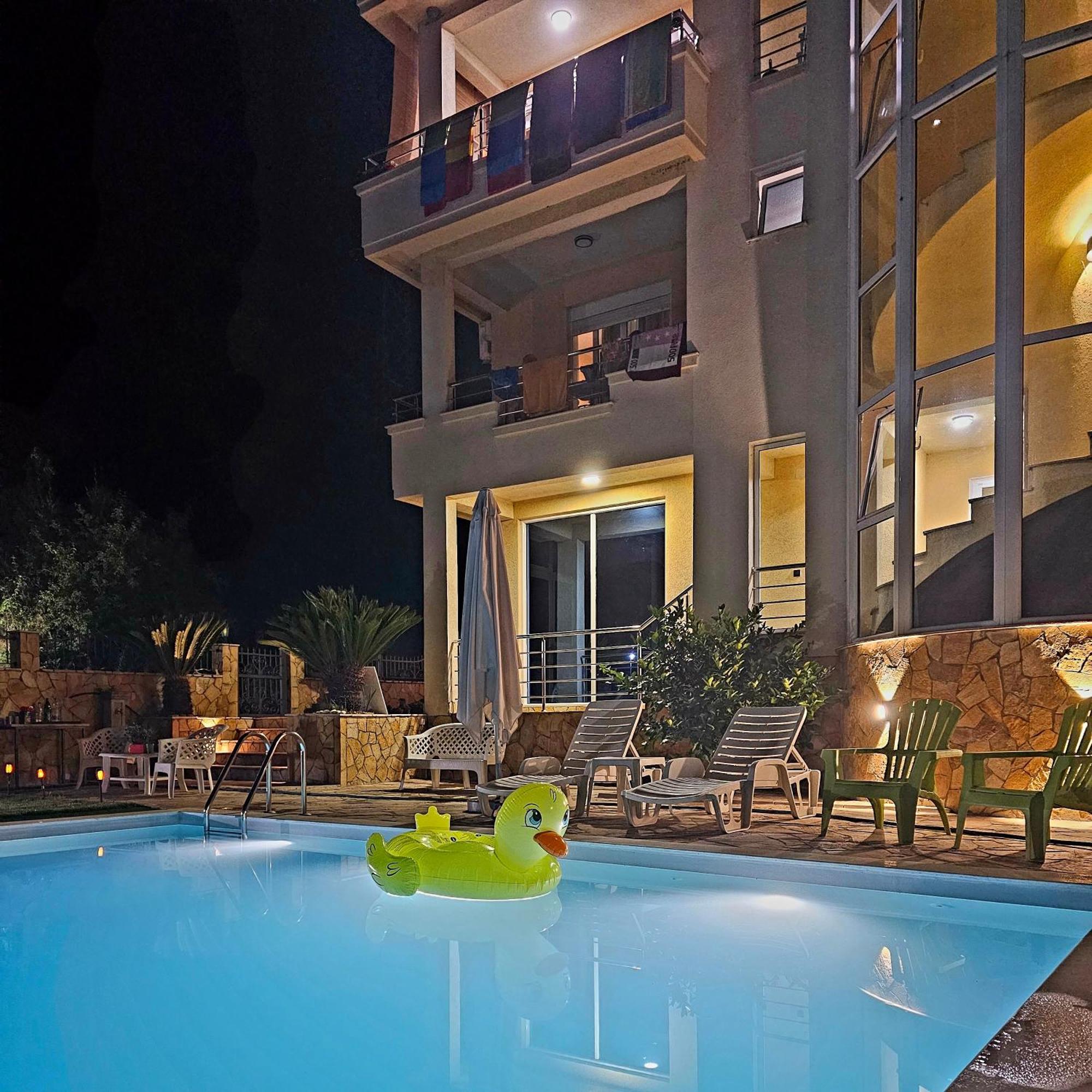 Kopernikus Apartments Улцин Екстериор снимка
