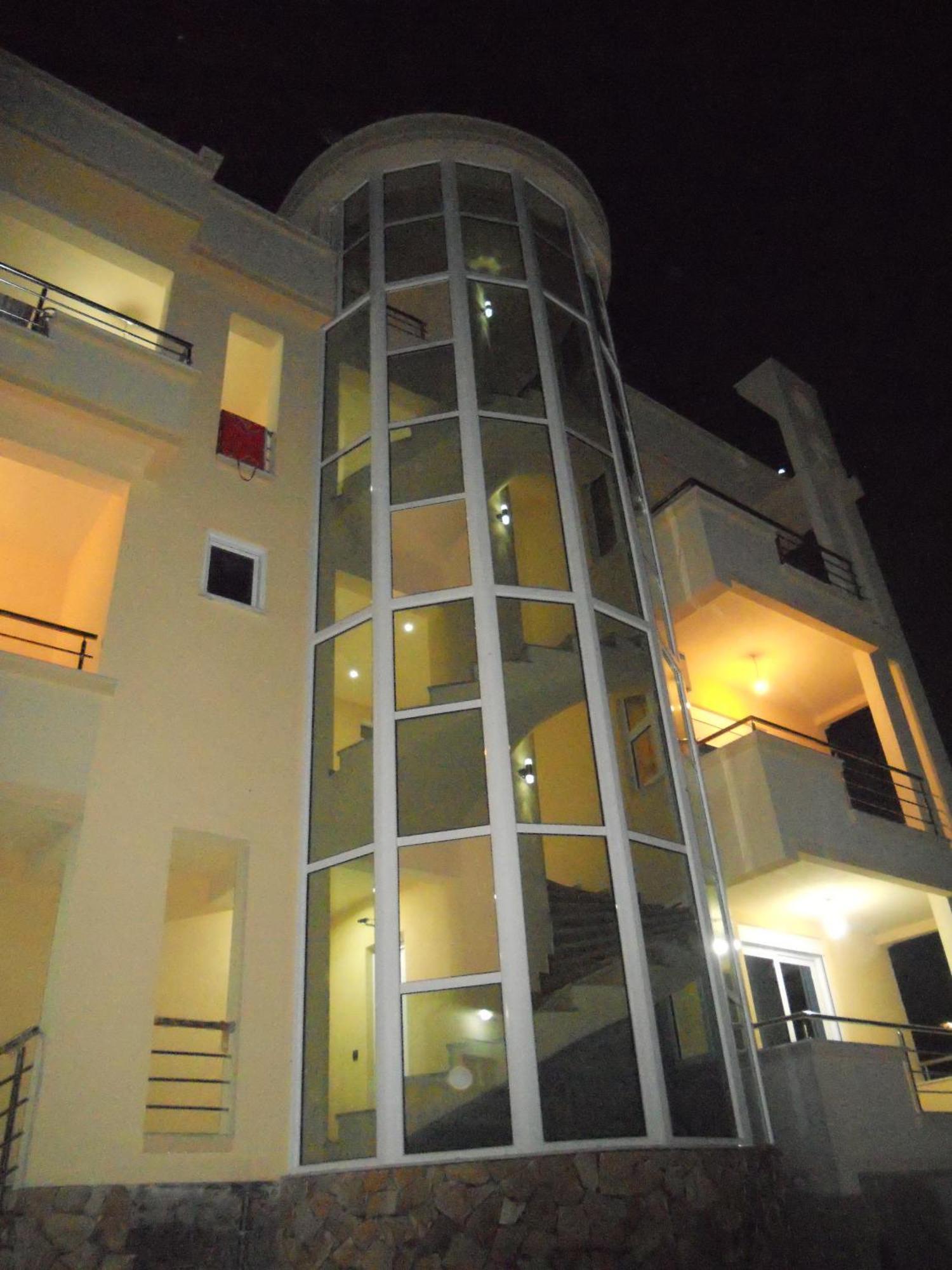 Kopernikus Apartments Улцин Екстериор снимка