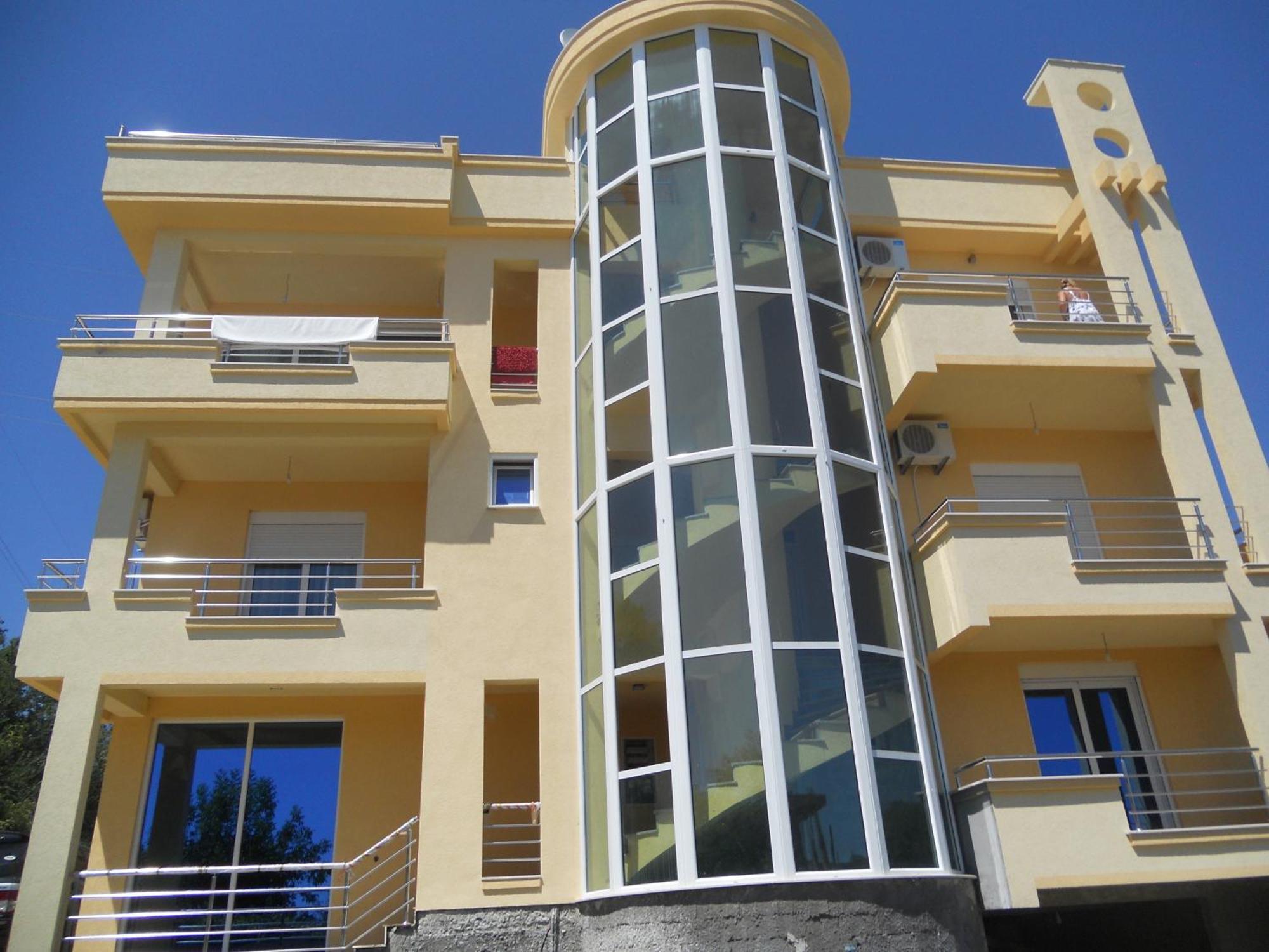 Kopernikus Apartments Улцин Екстериор снимка
